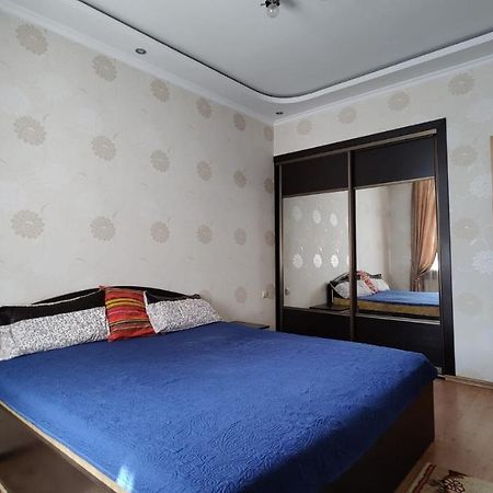 Ferienwohnung Stefan Cel Mare 64 Kischinau Exterior foto