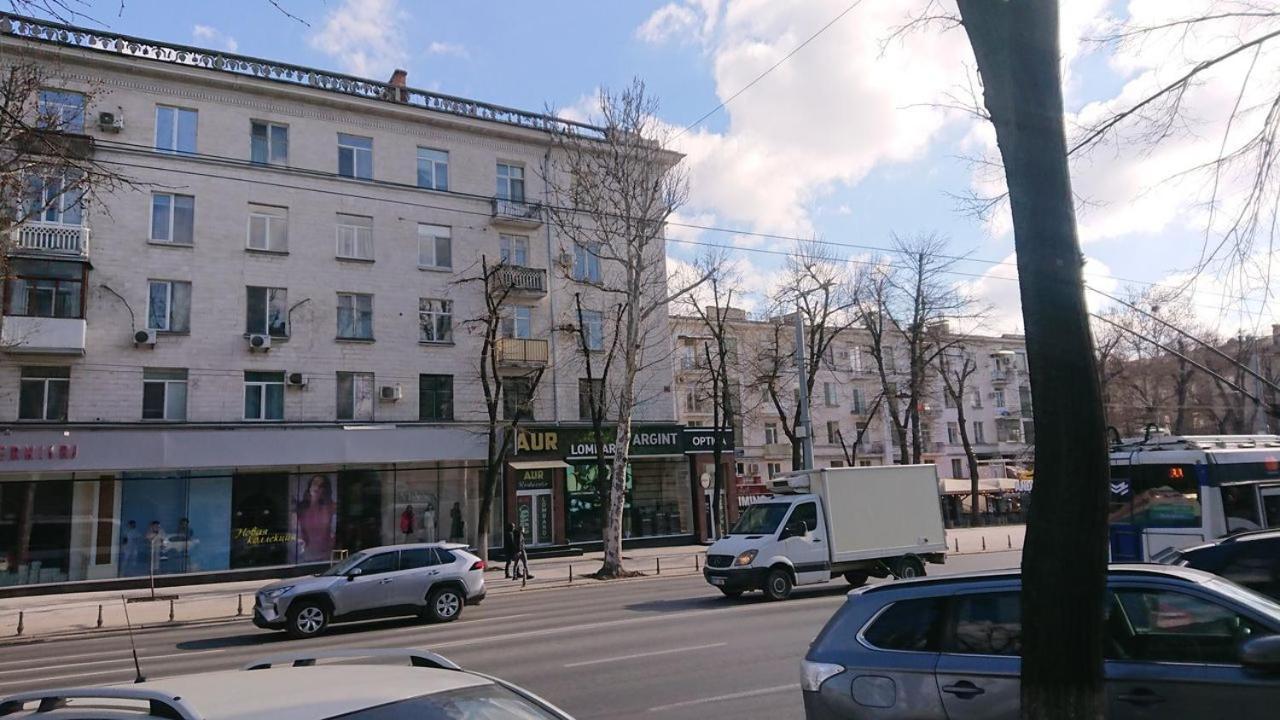 Ferienwohnung Stefan Cel Mare 64 Kischinau Exterior foto