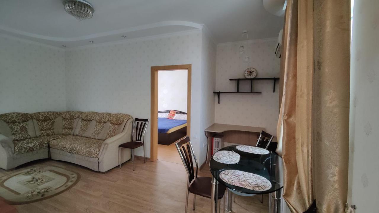 Ferienwohnung Stefan Cel Mare 64 Kischinau Exterior foto